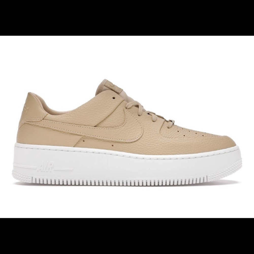 Nike Air Force 1 Sage Low 2